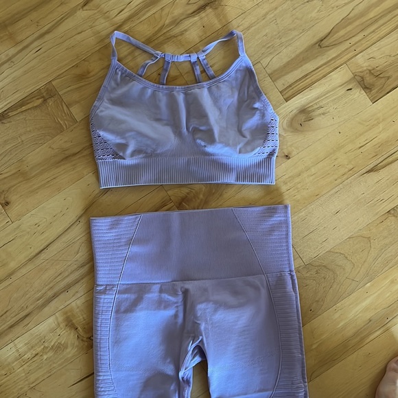 Lilac purple workout set,size large - Picture 4 of 4